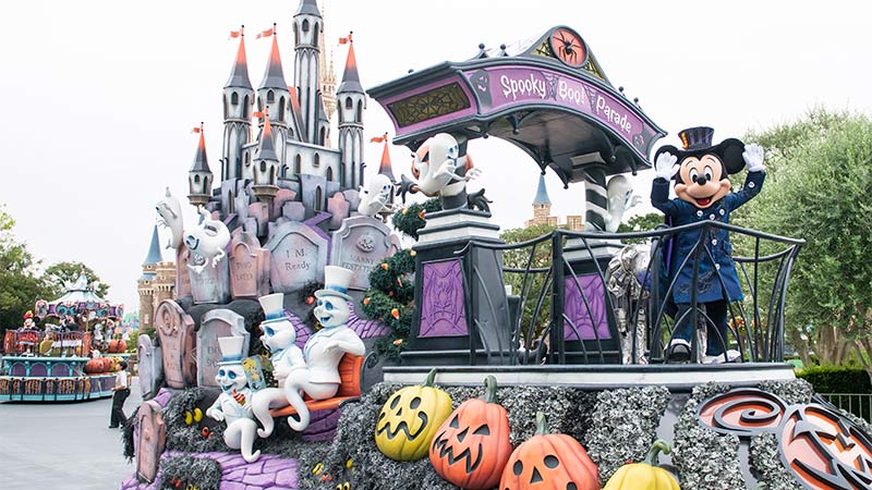 ディズニーランドのハロウィンパレード