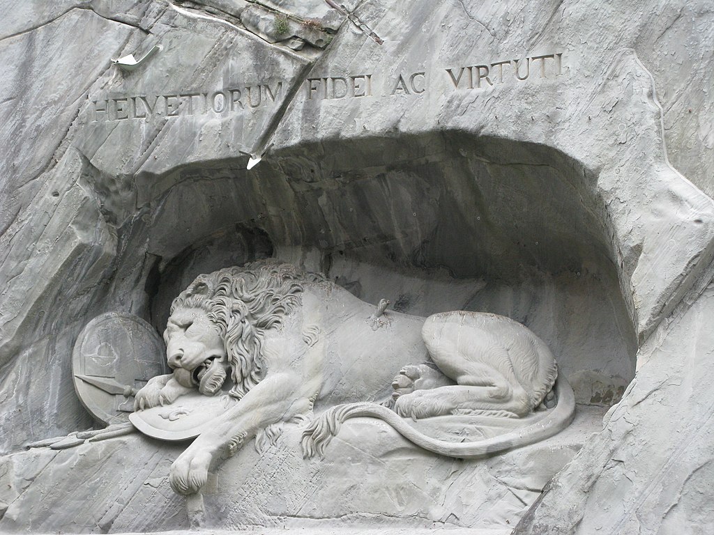 嘆きのライオン像