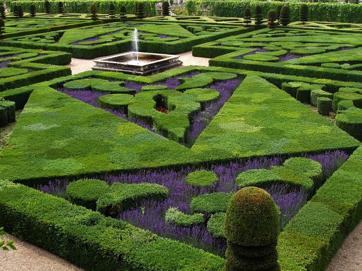 フランス式庭園 ヴェランドリ―城